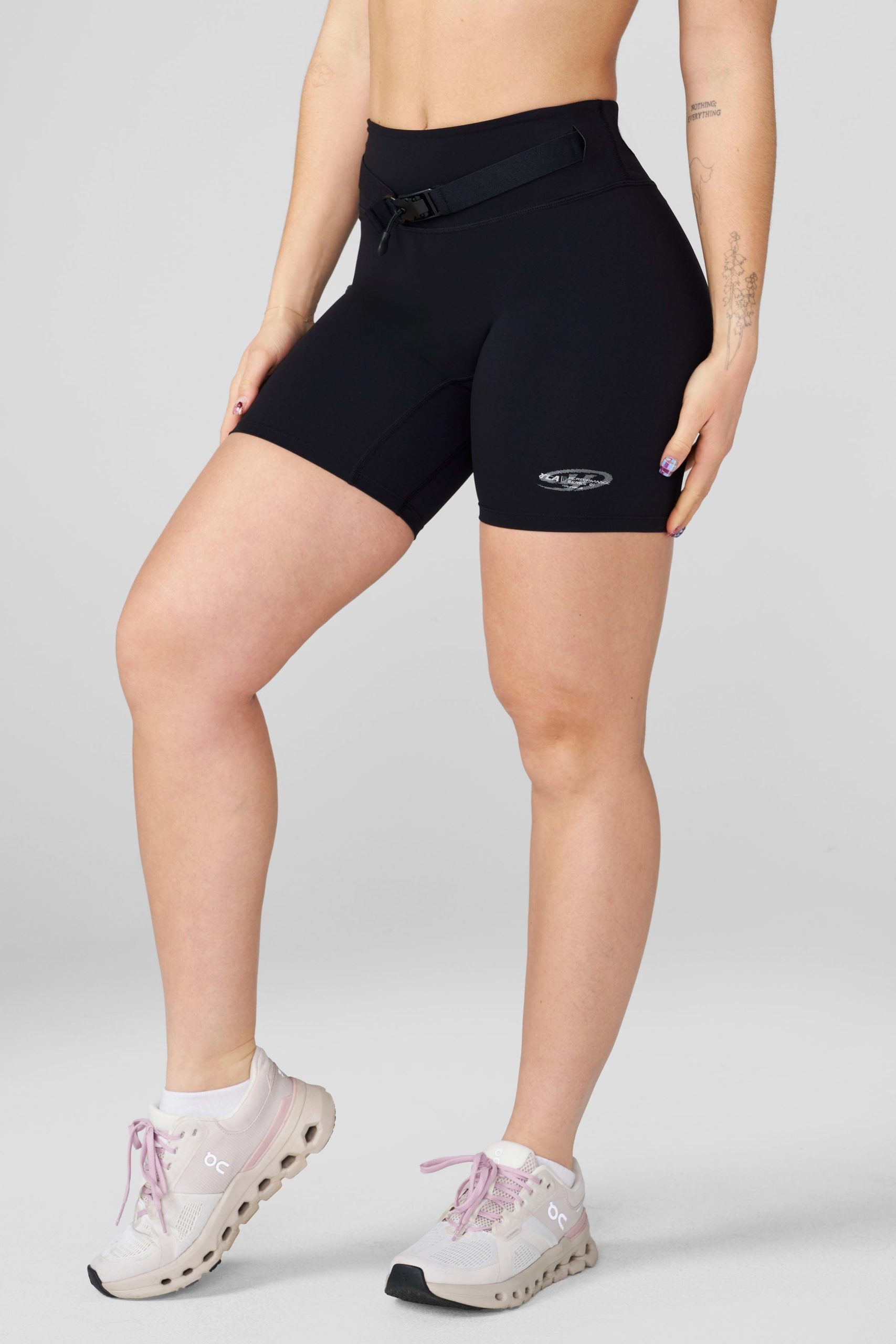 W1120 - Velocity Shorts - Image 8