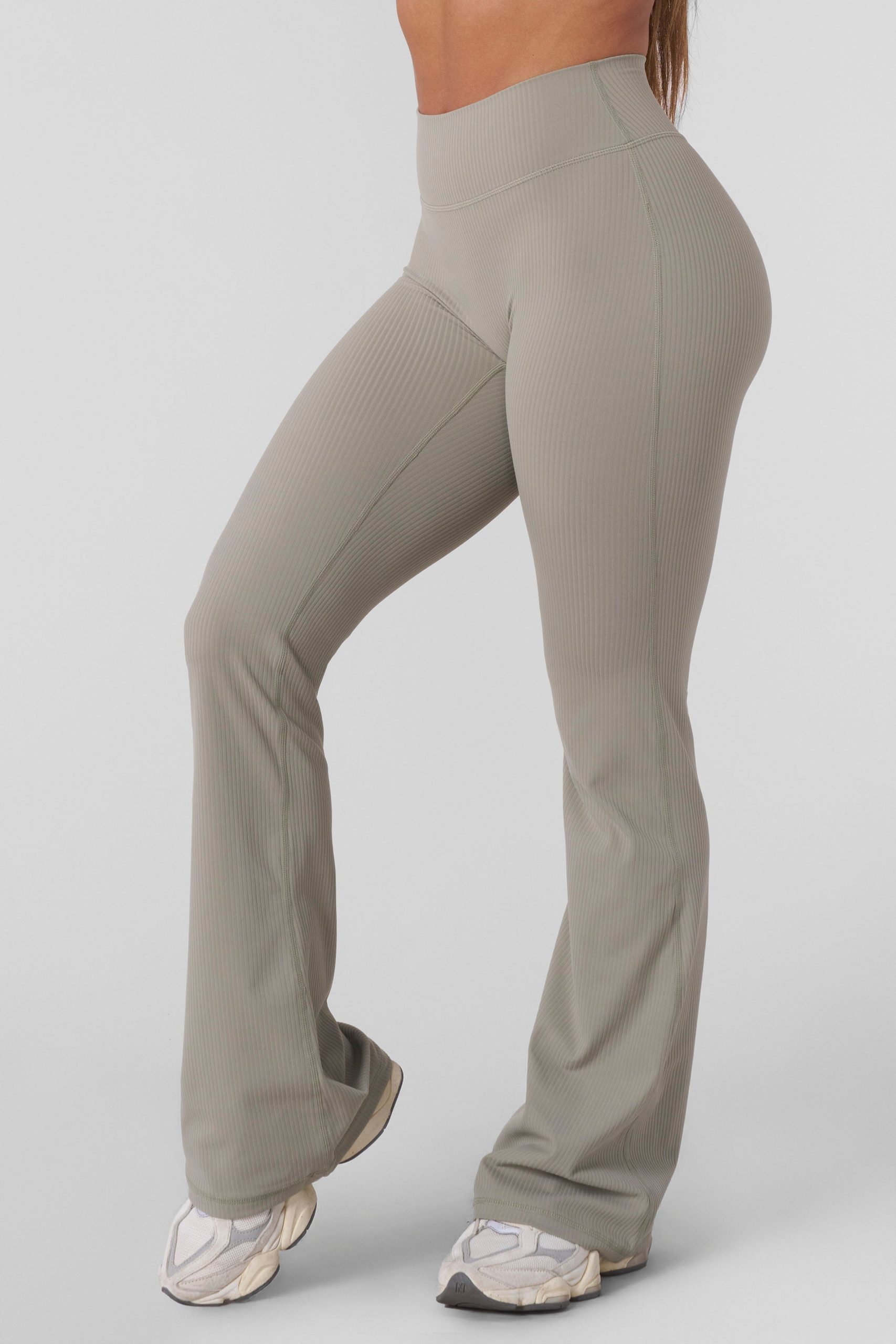 W269 Luna Flare Leggings - Image 6