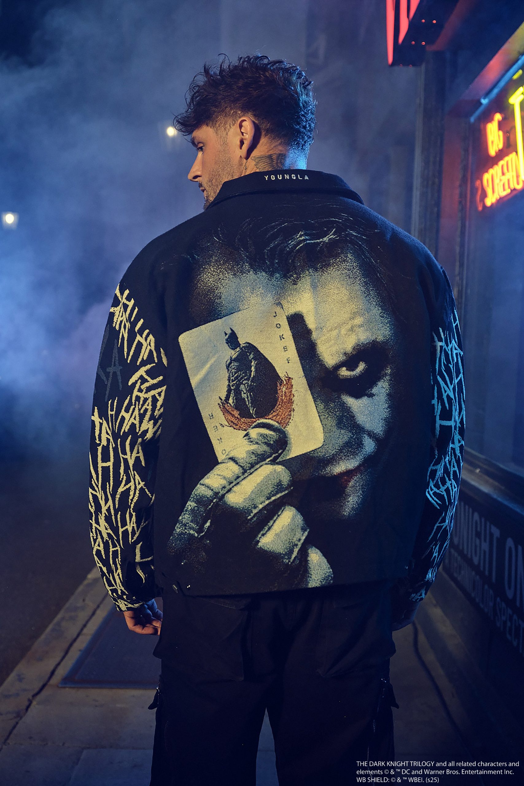 5177 - Batman Limited Edition Tapestry Jackets - Image 7