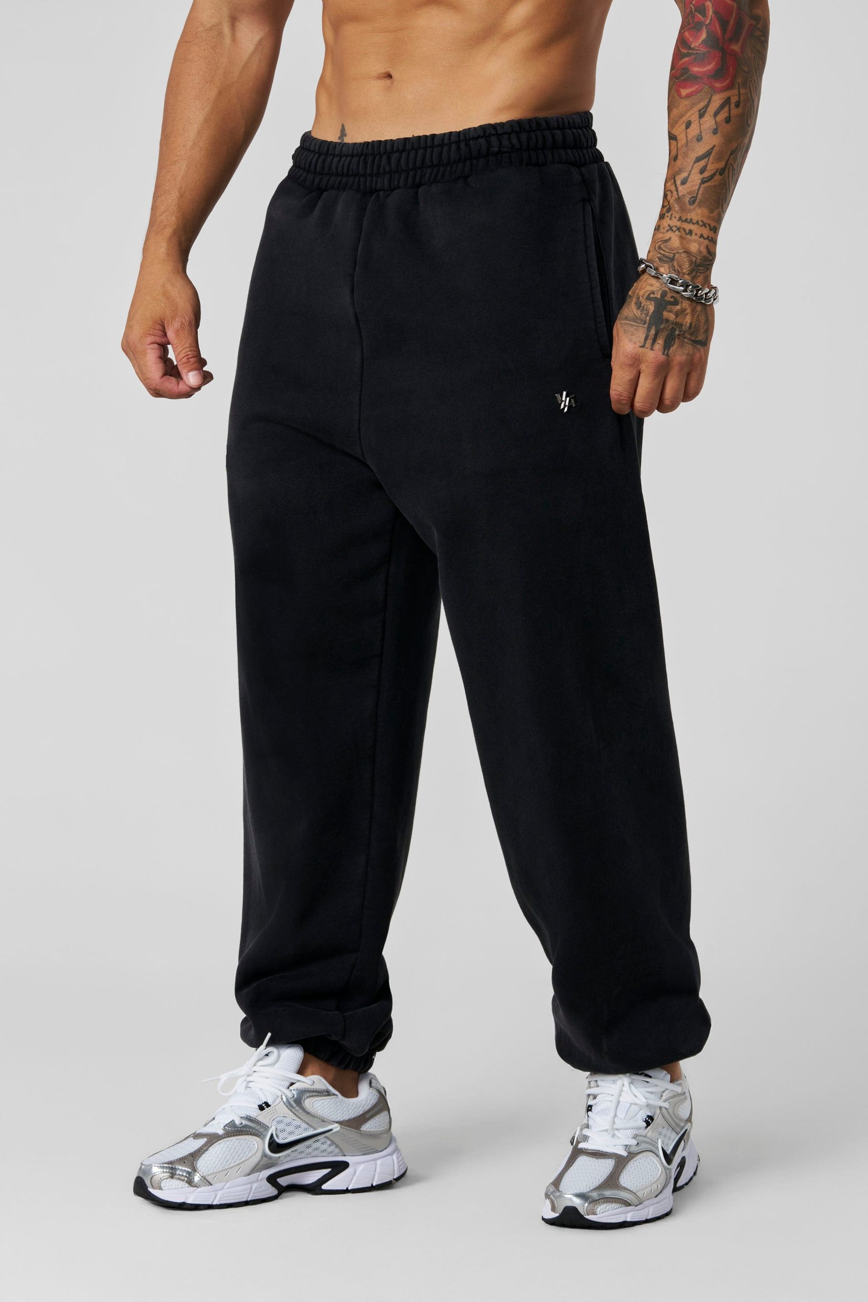 2069 - Elevated Essentials - Baggy Joggers - Image 5