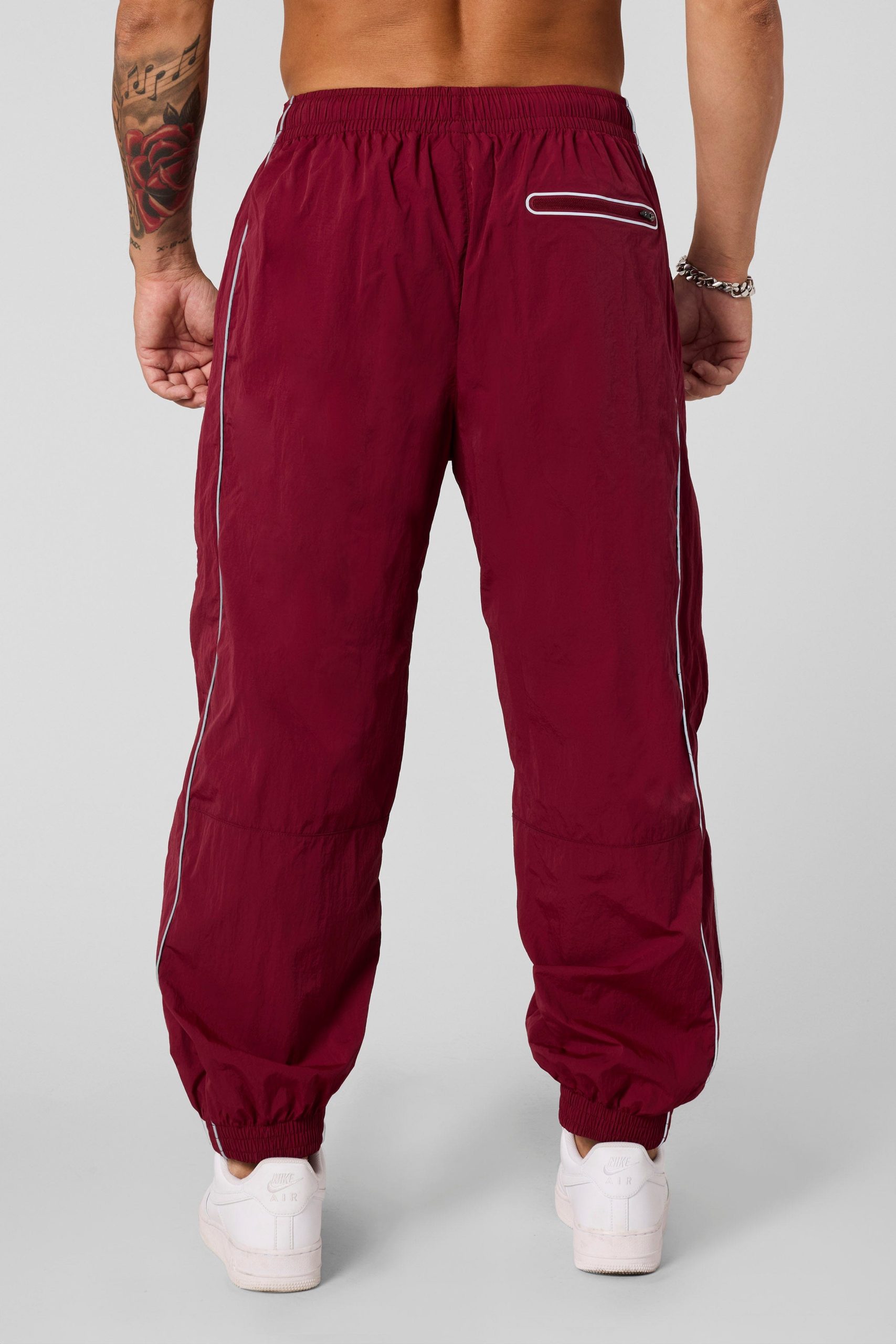 2091 - Retro Cuffed Joggers - Image 4