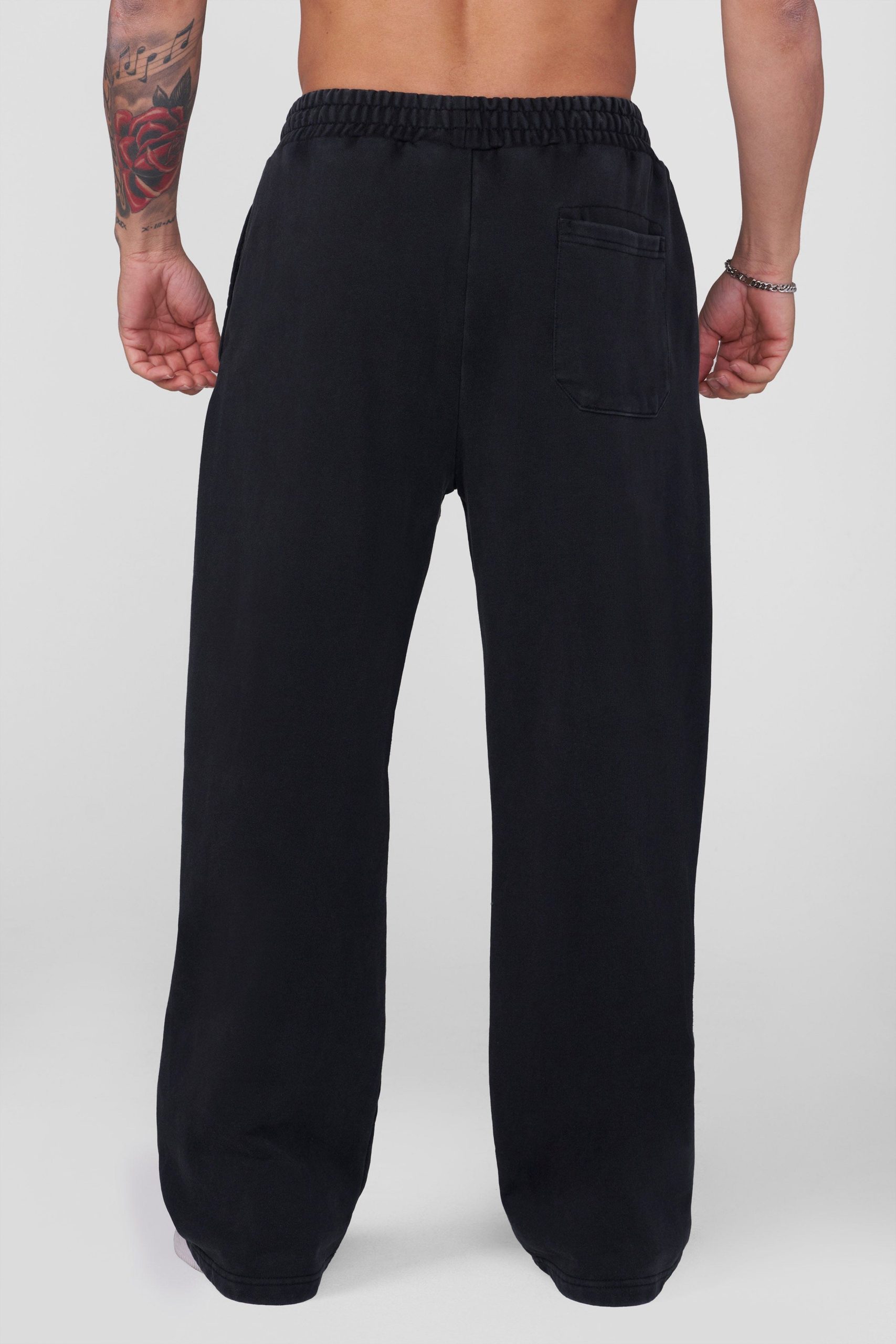 2125 - Divine Sweats - Image 5