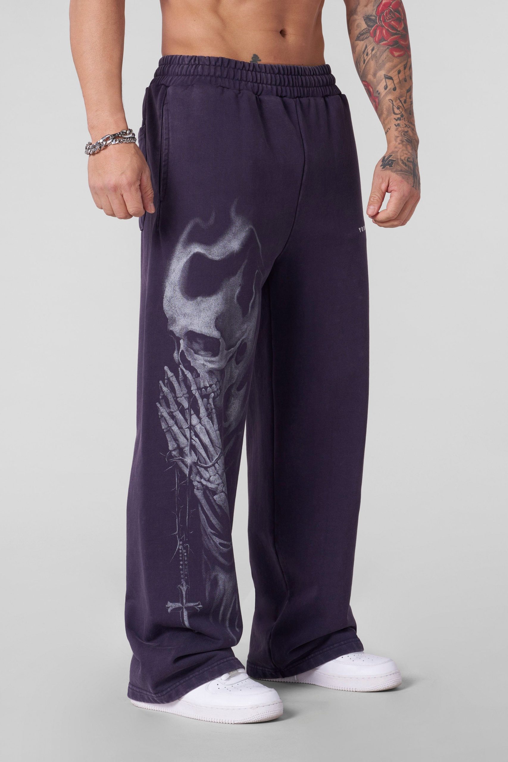 2125 - Divine Sweats - Image 6