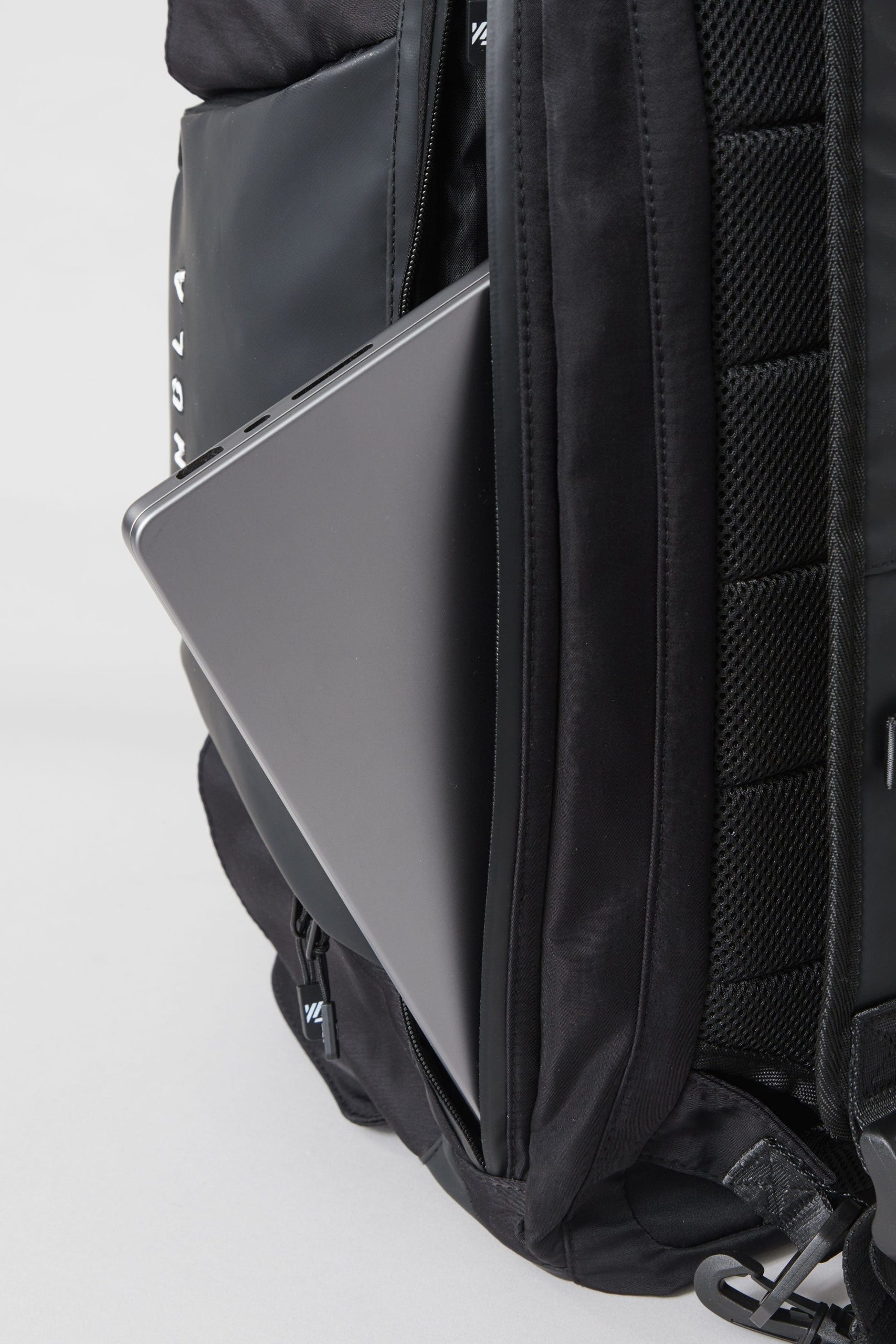 741 Hybrid Duffle Backpacks - Image 4