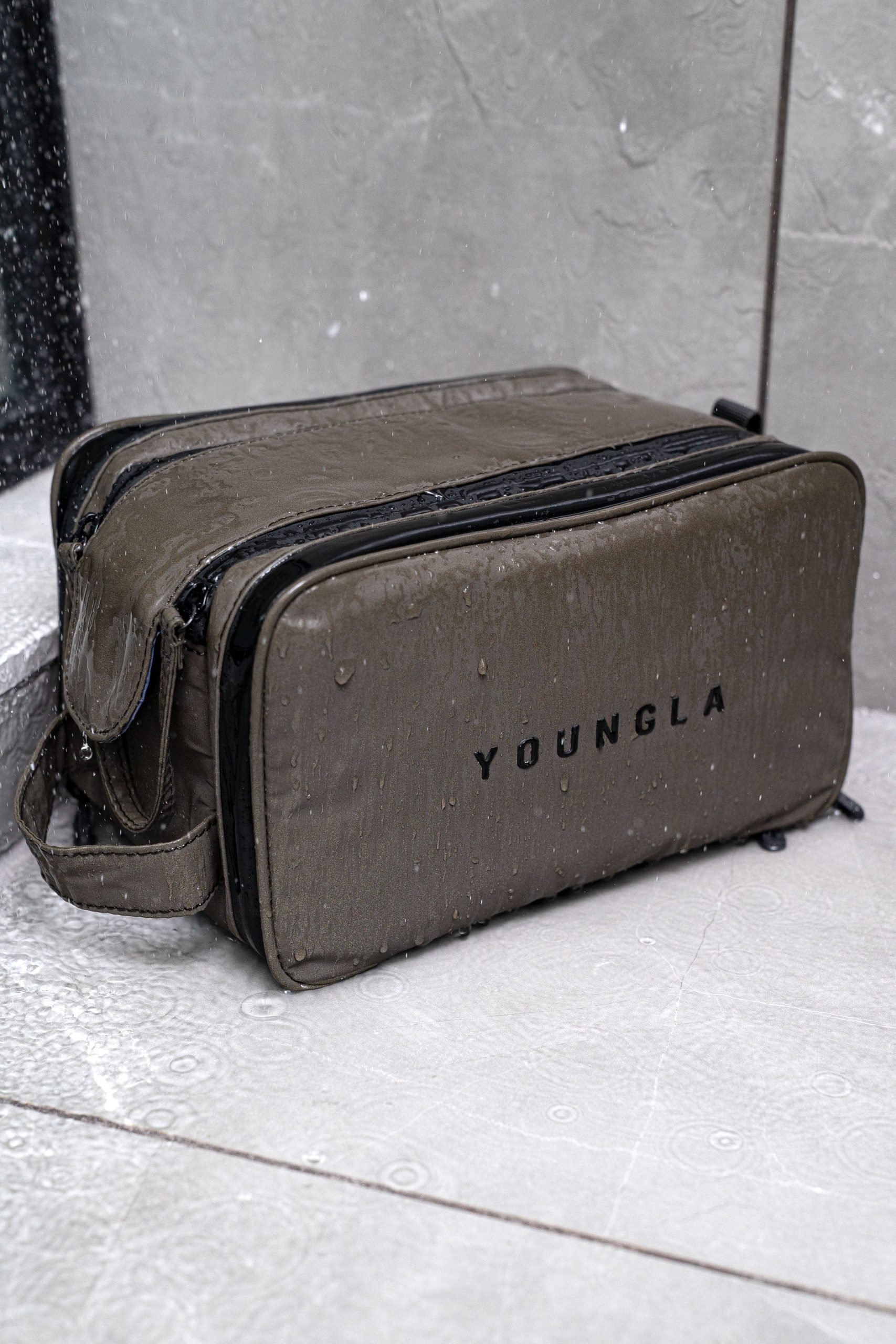 950 Lah Toiletry Bag - Image 4