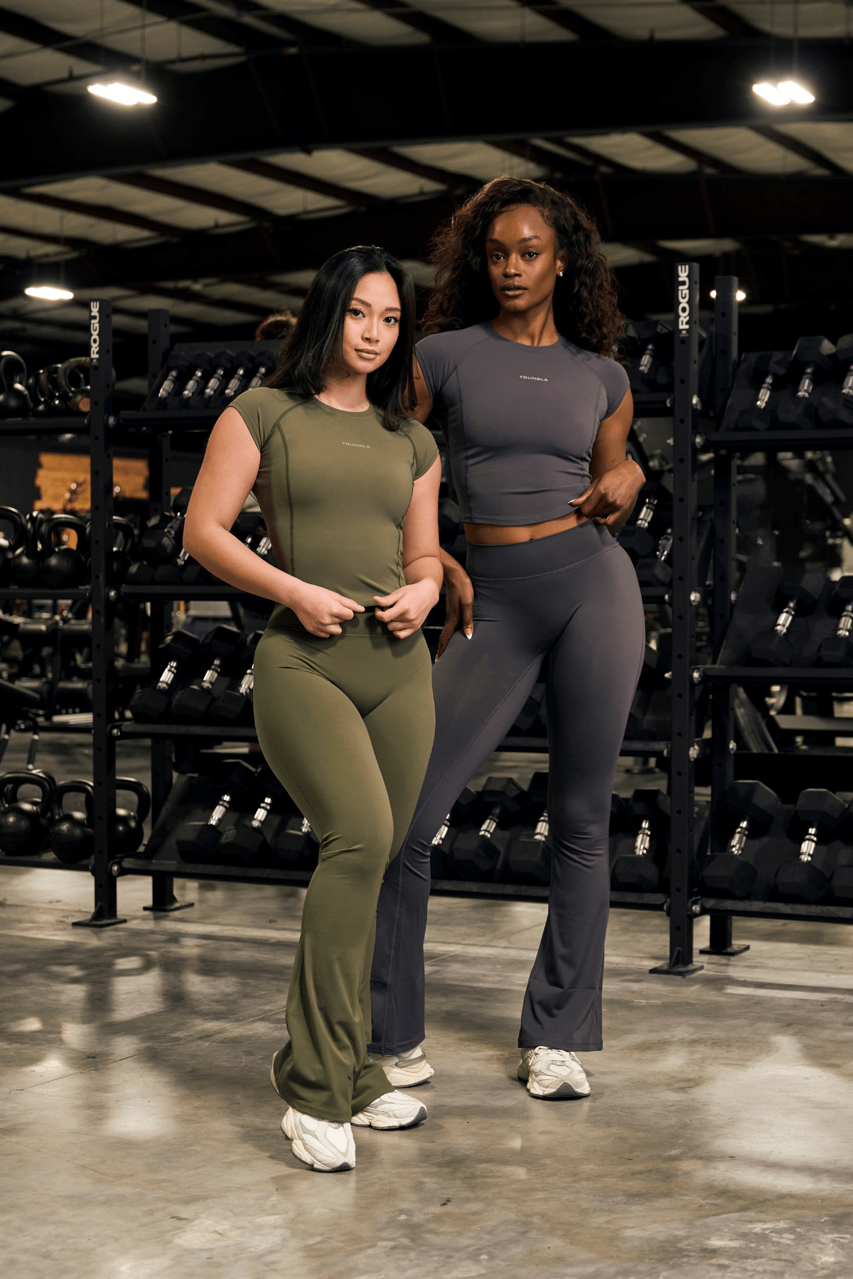 W227 - Curve Flare Leggings - Image 8