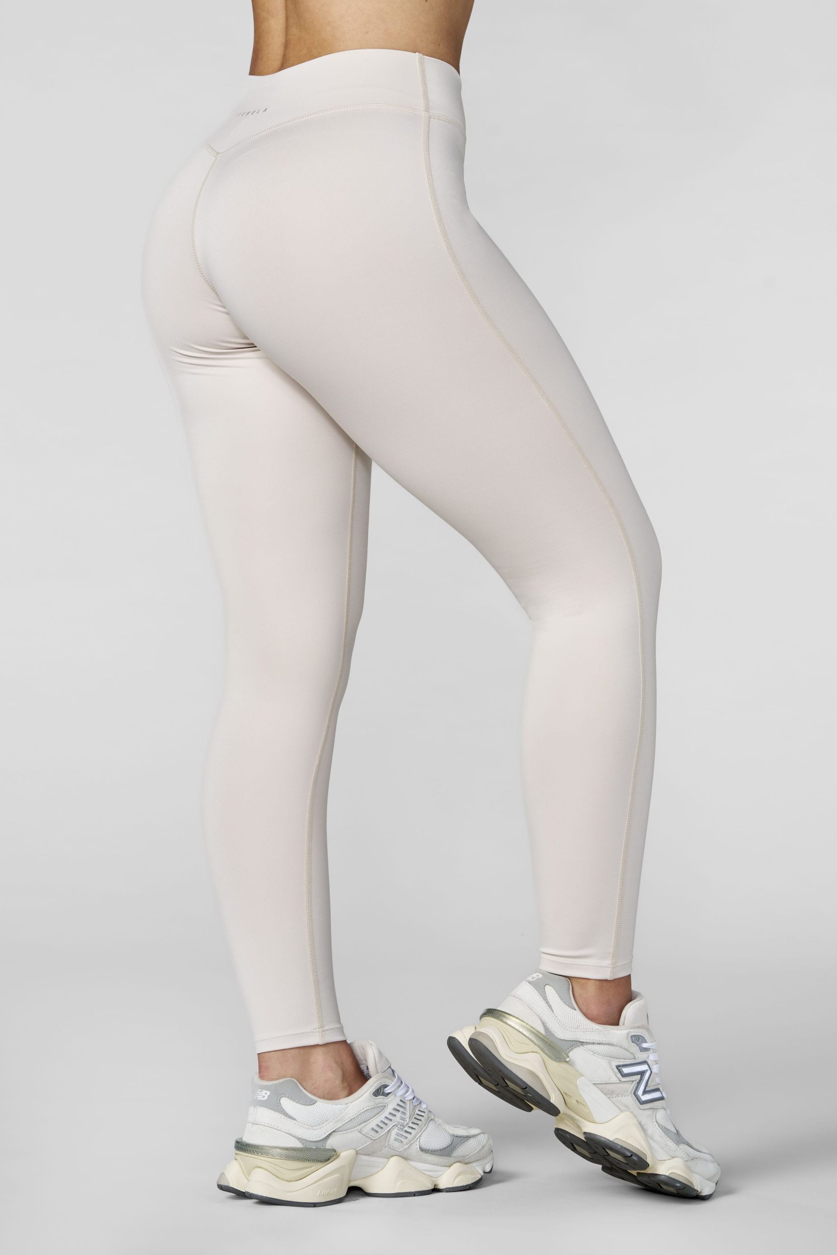 W273 Balance Leggings - Image 7