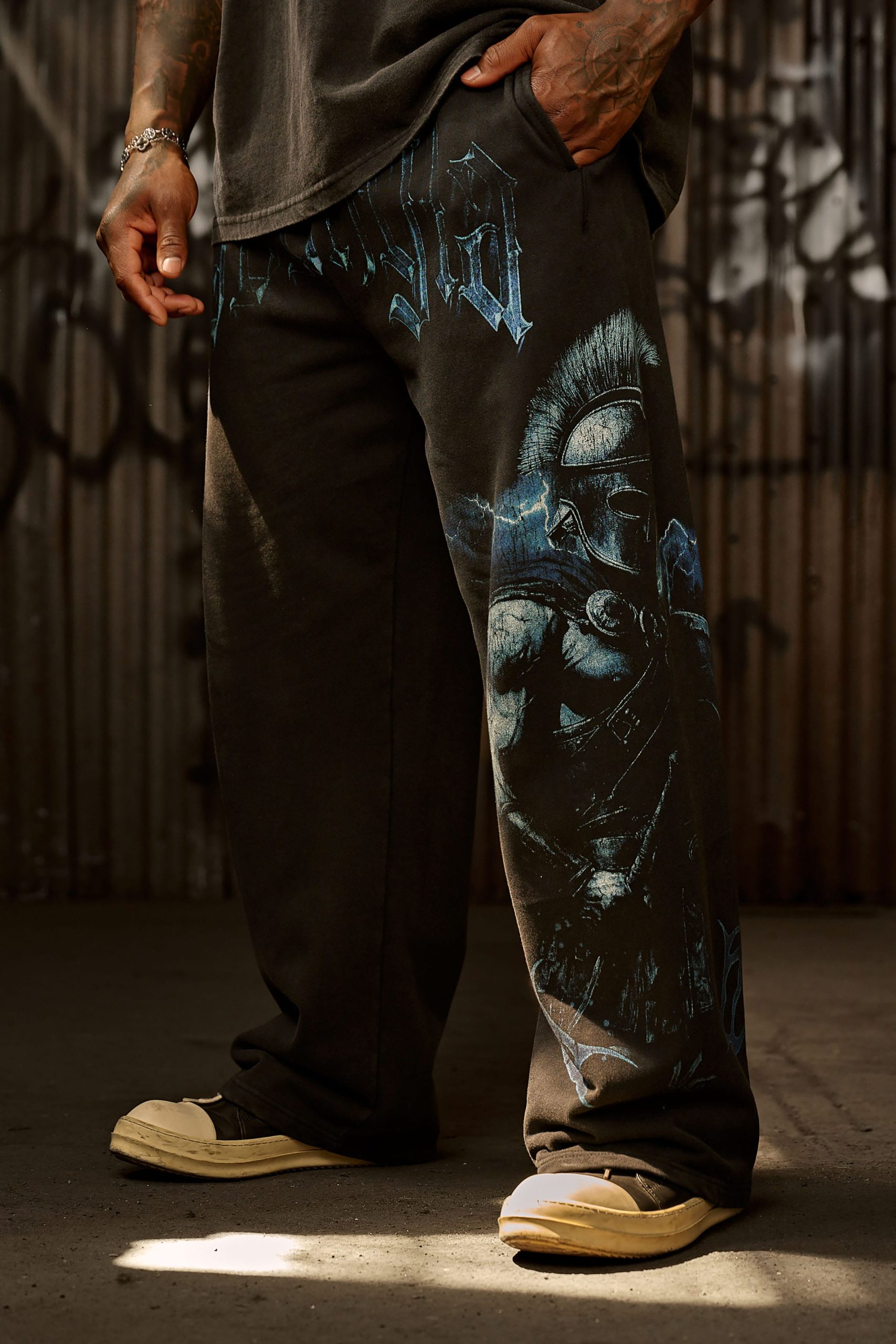 2097 - YLA x Axel - Spartan Sweats - Image 5