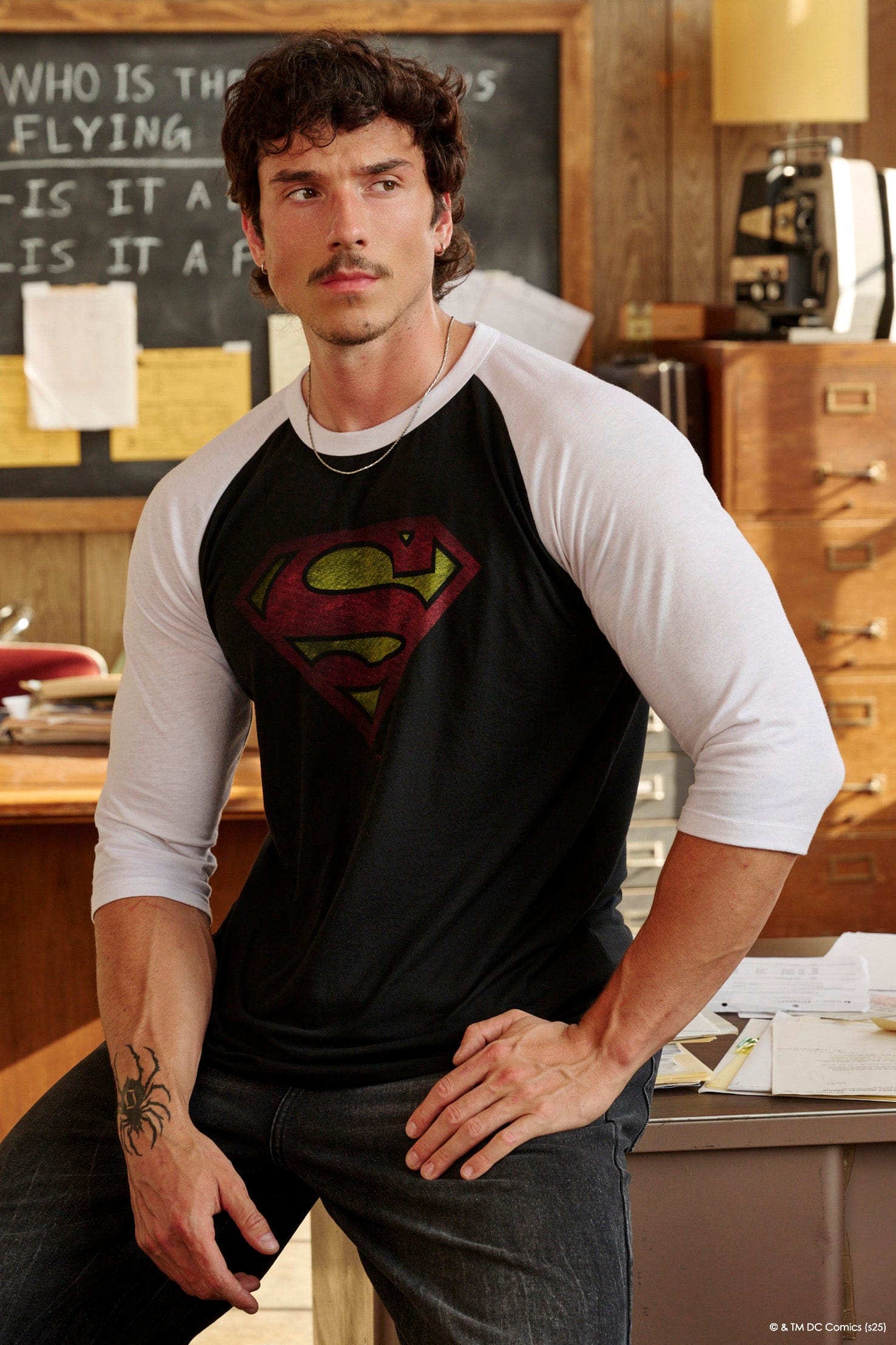 8072 - Superman 3/4 Raglan Shirts - Image 5