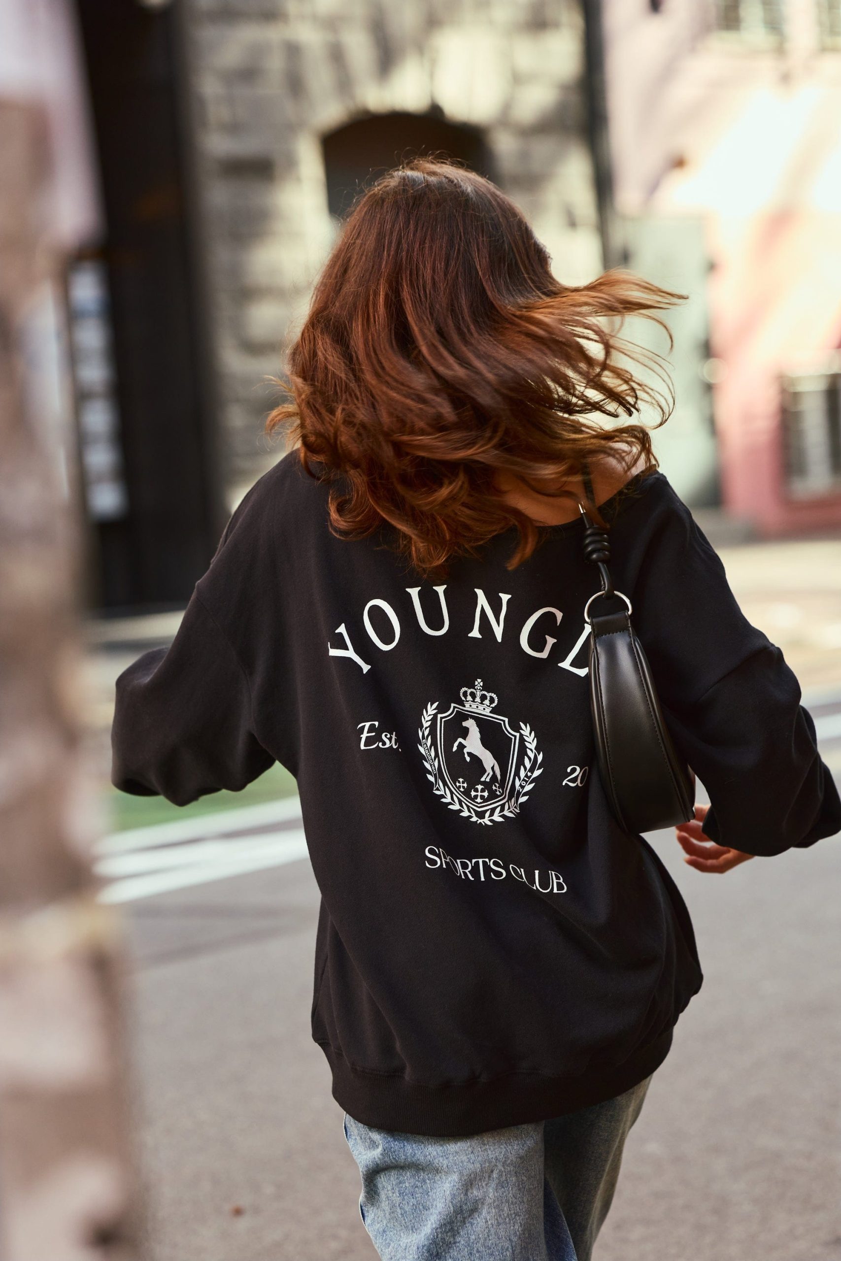 W5158 - Off-shoulder Pullover - Image 3