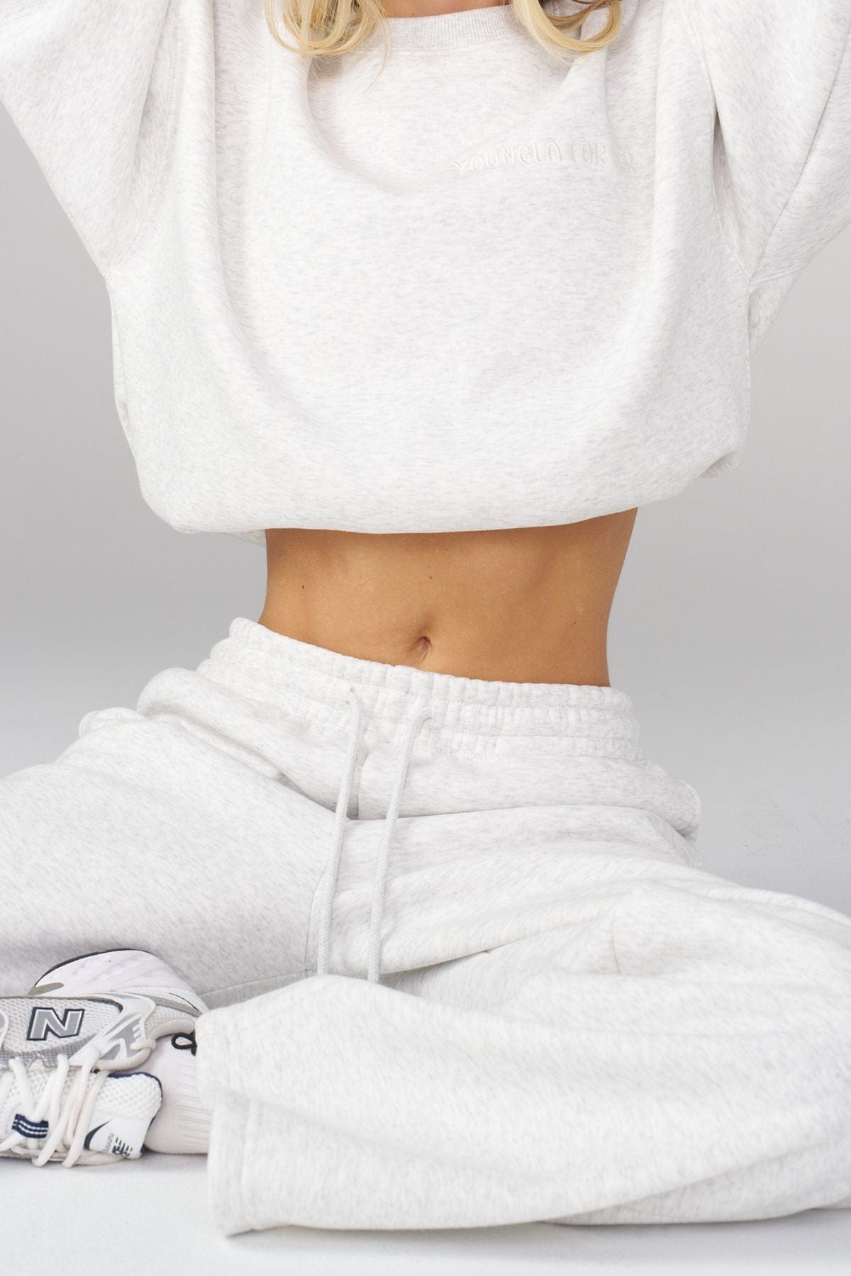 W5091 - Winter Crewneck - Image 4