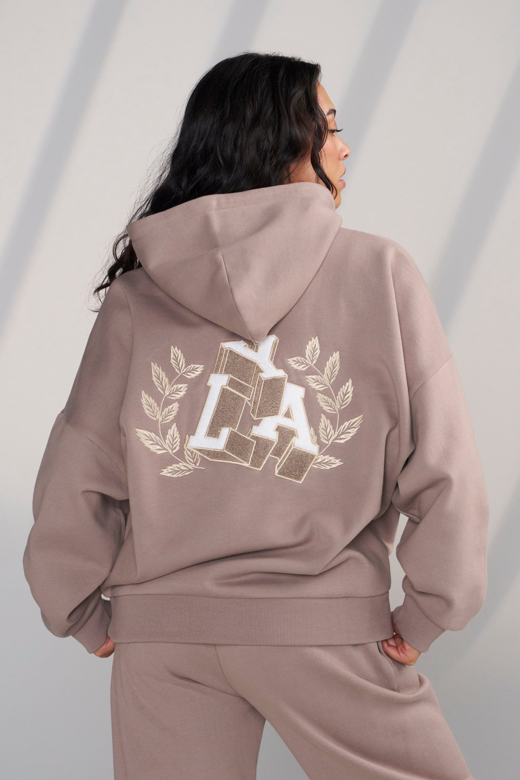 W524 - Teddy Hoodie - Image 11